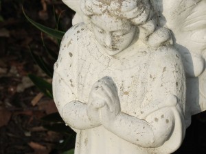 angel praying